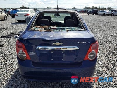 Zdjęcie 6 z 12 samochodu: 2012 CHEVROLET SONIC LT VIN:1G1JC5SHXC4223647 - miniatura