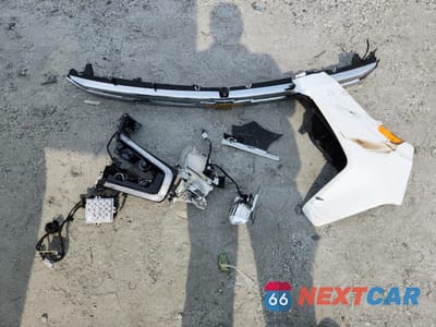 Zdjęcie 13 z 17 samochodu: 2024 CHEVROLET TAHOE K1500 LT VIN:1GNSKNKD0RR410586 - miniatura