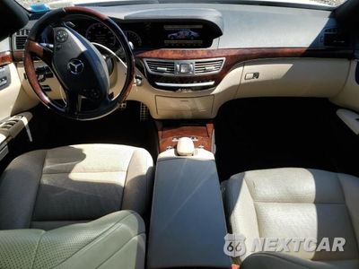 Zdjęcie 8 z 12 samochodu: 2013 MERCEDES-BENZ S 550 4MATIC VIN:WDDNG9EB0DA501749 - miniatura