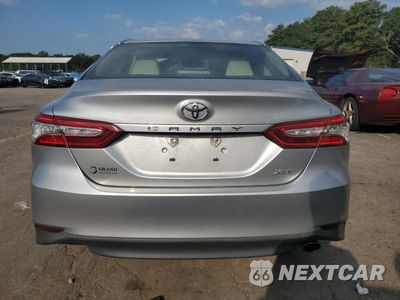 Zdjęcie 6 z 13 samochodu: 2018 TOYOTA CAMRY L VIN:4T1B11HKXJU033112 - miniatura