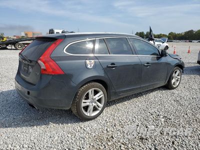 Trzecie zdjęcie samochodu z tyłu: 2015 VOLVO V60 PREMIER+ VIN:YV140MEC2F1203836 - miniatura