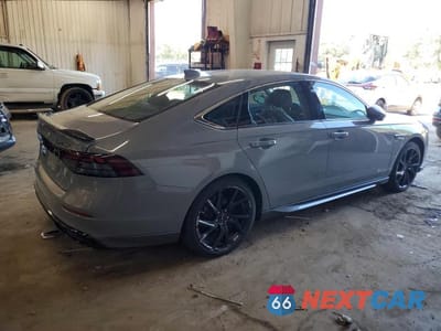 Trzecie zdjęcie samochodu z tyłu: 2024 HONDA ACCORD HYBRID EXL VIN:1HGCY2F65RA017026 - miniatura