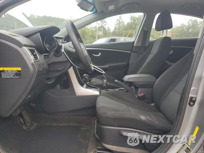 Zdjęcie 7 z 12 samochodu: 2013 HYUNDAI ELANTRA GT VIN:KMHD35LE6DU108999 - miniatura