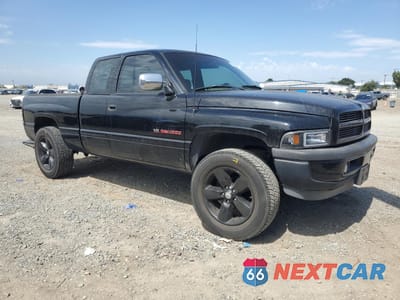 Czwarte zdjęcie samochodu z boku: 1995 DODGE RAM 1500 VIN:3B7HC13ZXSM188374 - miniatura