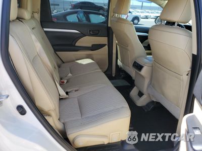 Zdjęcie 11 z 16 samochodu: 2019 TOYOTA HIGHLANDER LE VIN:5TDZZRFH9KS353271 - miniatura