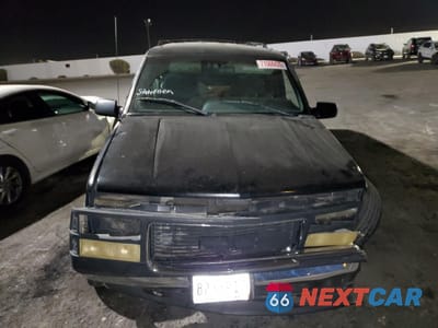 Piąte zdjęcie samochodu w środku: 1996 CHEVROLET SUBURBAN K2500 VIN:3GNGK26R0TG129910 - miniatura