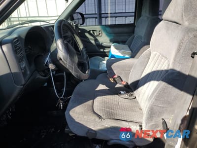 Zdjęcie 7 z 12 samochodu: 2001 CHEVROLET S TRUCK S10 VIN:1GCCS145918168211 - miniatura