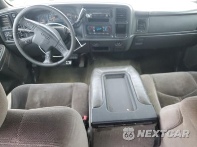 Zdjęcie 8 z 14 samochodu: 2006 GMC SIERRA K2500 HEAVY DUTY VIN:1GTHK23U56F169136 - miniatura