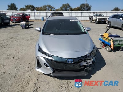 Piąte zdjęcie samochodu w środku: 2018 TOYOTA PRIUS PRIME VIN:JTDKARFP7J3094943 - miniatura
