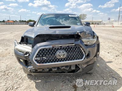 Piąte zdjęcie samochodu w środku: 2019 TOYOTA TACOMA DOUBLE CAB VIN:3TMAZ5CN1KM098471 - miniatura