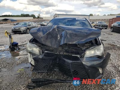 Piąte zdjęcie samochodu w środku: 2017 TOYOTA CAMRY SE VIN:4T1BF1FKXHU677983 - miniatura