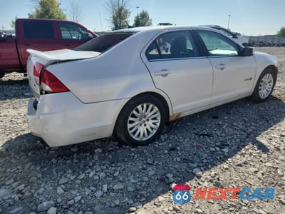 Trzecie zdjęcie samochodu z tyłu: 2010 MERCURY MILAN HYBRID VIN:3MEDM0L39AR609700 - miniatura
