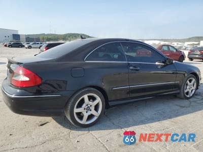 Trzecie zdjęcie samochodu z tyłu: 2007 MERCEDES-BENZ CLK 550 VIN:WDBTJ72H27F206772 - miniatura