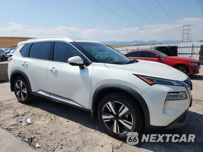 Czwarte zdjęcie samochodu z boku: 2021 NISSAN ROGUE SL VIN:5N1AT3CB6MC767636 - miniatura