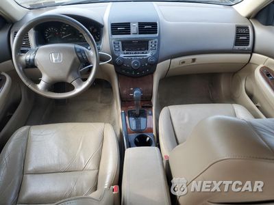 Zdjęcie 8 z 14 samochodu: 2007 HONDA ACCORD EX VIN:1HGCM66547A016778 - miniatura