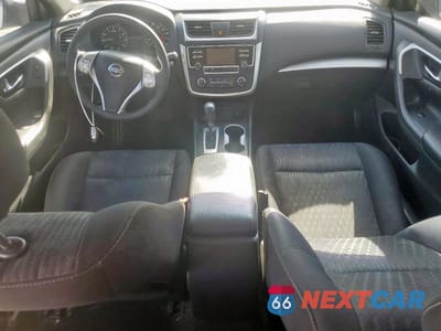 Zdjęcie 8 z 12 samochodu: 2017 NISSAN ALTIMA 2.5 VIN:1N4AL3AP1HN355188 - miniatura