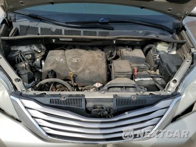 Zdjęcie 12 z 15 samochodu: 2017 TOYOTA SIENNA XLE VIN:5TDYZ3DC1HS891892 - miniatura