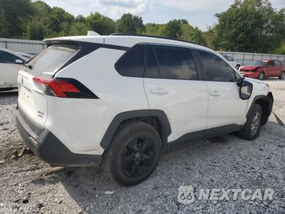 Trzecie zdjęcie samochodu z tyłu: 2021 TOYOTA RAV4 XLE VIN:2T3P1RFV8MW157392 - miniatura