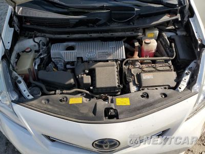 Zdjęcie 12 z 13 samochodu: 2014 TOYOTA PRIUS V VIN:JTDZN3EUXEJ013247 - miniatura
