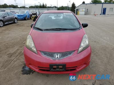 Piąte zdjęcie samochodu w środku: 2010 HONDA FIT VIN:JHMGE8H20AC019845 - miniatura