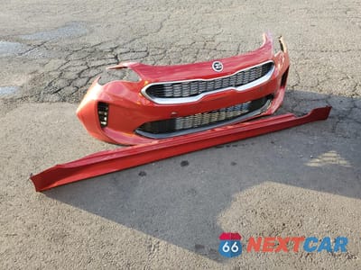 Zdjęcie 12 z 14 samochodu: 2019 KIA STINGER VIN:KNAE15LA7K6063825 - miniatura