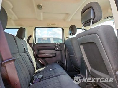 Zdjęcie 11 z 13 samochodu: 2011 DODGE NITRO HEAT VIN:1D4PT4GK7BW589880 - miniatura
