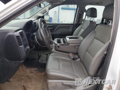 Zdjęcie 7 z 12 samochodu: 2018 CHEVROLET SILVERADO K1500 VIN:1GCVKNECXJZ382406 - miniatura