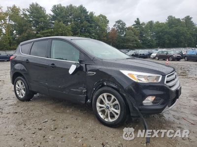 Czwarte zdjęcie samochodu z boku: 2019 FORD ESCAPE SE VIN:1FMCU9GD1KUB17835 - miniatura