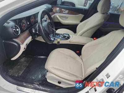 Zdjęcie 7 z 12 samochodu: 2017 MERCEDES-BENZ E 300 4MATIC VIN:WDDZF4KBXHA016987 - miniatura