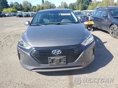 Piąte zdjęcie samochodu w środku: 2019 HYUNDAI IONIQ BLUE VIN:KMHC65LCXKU129708 - miniatura