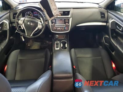 Zdjęcie 8 z 12 samochodu: 2016 NISSAN ALTIMA 2.5 SR VIN:1N4AL3AP0GC262785 - miniatura