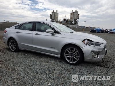 Czwarte zdjęcie samochodu z boku: 2019 FORD FUSION TITANIUM VIN:3FA6P0RU0KR273671 - miniatura