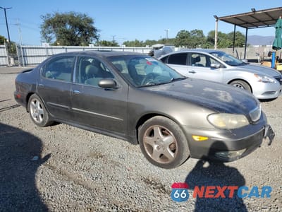 Czwarte zdjęcie samochodu z boku: 2000 INFINITI I30 VIN:JNKCA31A7YT121166 - miniatura