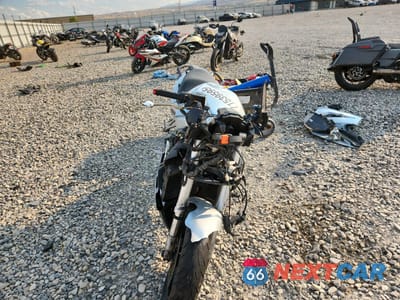 Drugie zdjęcie samochodu z przodu: 2001 APRILIA RST FUTURA VIN:ZD4PWD0071S000219 - miniatura