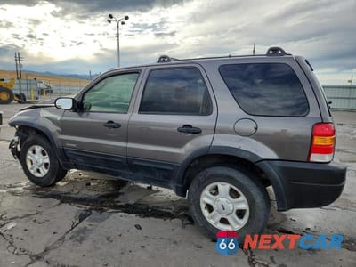 Drugie zdjęcie samochodu z przodu: 2002 FORD ESCAPE XLT VIN:1FMYU04102KB56858 - miniatura