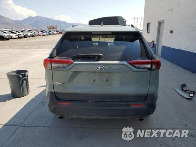 Zdjęcie 6 z 13 samochodu: 2020 TOYOTA RAV4 XLE VIN:JTMW1RFV4LD521993 - miniatura
