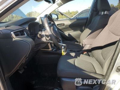 Zdjęcie 7 z 15 samochodu: 2022 TOYOTA COROLLA CROSS LE VIN:7MUBAABG5NV021166 - miniatura