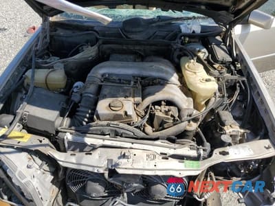 Zdjęcie 11 z 12 samochodu: 1995 MERCEDES-BENZ E 300D VIN:WDBEB31E6SC091657 - miniatura