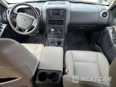 Zdjęcie 8 z 13 samochodu: 2008 FORD EXPLORER XLT VIN:1FMEU63E18UA47588 - miniatura