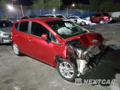 Czwarte zdjęcie samochodu z boku: 2014 NISSAN VERSA NOTE S VIN:3N1CE2CP4EL407075 - miniatura