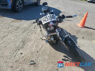 Drugie zdjęcie samochodu z przodu: 2008 HARLEY-DAVIDSON XL883 VIN:1HD4CN2138K426520 - miniatura