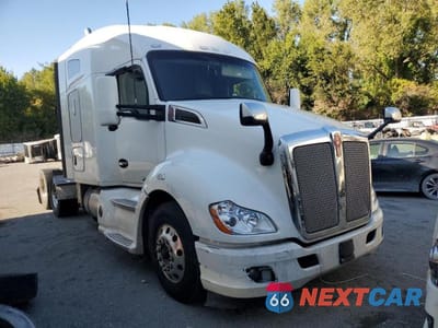 2021 KENWORTH CONSTRUCTI - semi truck 1XKYDK9X8MJ452480 - główne zdjęcie licytacji z USA - miniatura