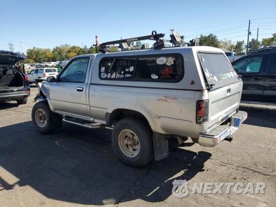 Drugie zdjęcie samochodu z przodu: 1990 TOYOTA PICKUP 1/2 TON SHORT WHEELBASE DLX VIN:JT4RN01P2L7023831 - miniatura