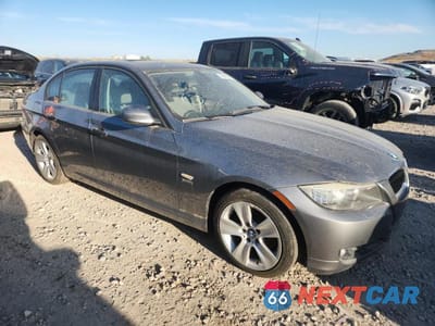 Czwarte zdjęcie samochodu z boku: 2011 BMW 328 XI SULEV VIN:WBAPK5G50BNN26381 - miniatura