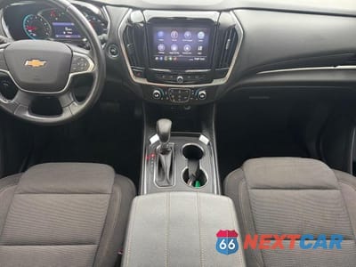 Zdjęcie 8 z 15 samochodu: 2021 CHEVROLET TRAVERSE LT VIN:1GNERGKW7MJ168621 - miniatura