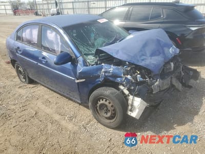 Czwarte zdjęcie samochodu z boku: 2007 HYUNDAI ACCENT GLS VIN:KMHCN46C37U100373 - miniatura