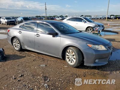 Czwarte zdjęcie samochodu z boku: 2013 LEXUS ES 300H VIN:JTHBW1GG4D2010152 - miniatura