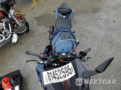 Piąte zdjęcie samochodu w środku: 2024 KTM 390 RC VIN:MD2JYJ403RN207747 - miniatura