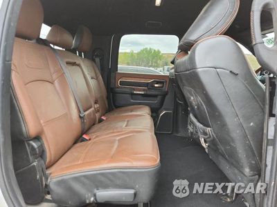 Zdjęcie 10 z 13 samochodu: 2019 RAM 2500 LONGHORN VIN:3C6UR5PL8KG517041 - miniatura