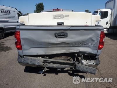 Zdjęcie 6 z 13 samochodu: 2021 TOYOTA TUNDRA DOUBLE CAB SR VIN:5TFUY5F11MX975336 - miniatura